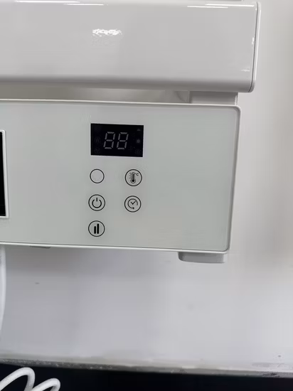 Wandmontierter Infrarot-Heizstrahler, elektrischer Heizkörper für das Heimbüro